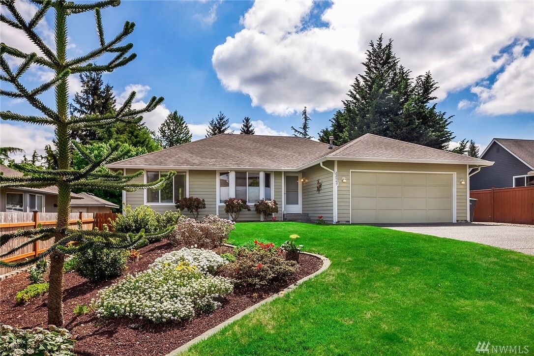 Property Photo: 22947 SE 283rd St WA 98038
