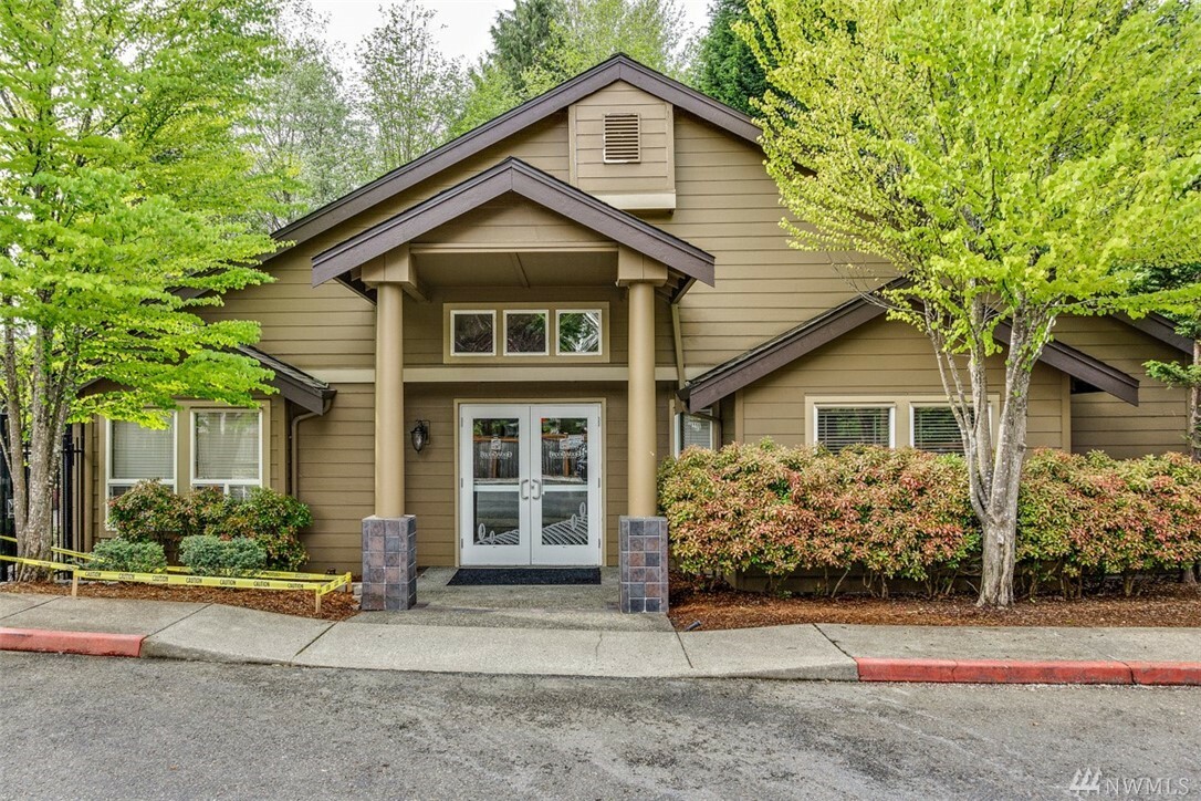 Property Photo:  18930 Bothell Everett Highway H202  WA 98012 