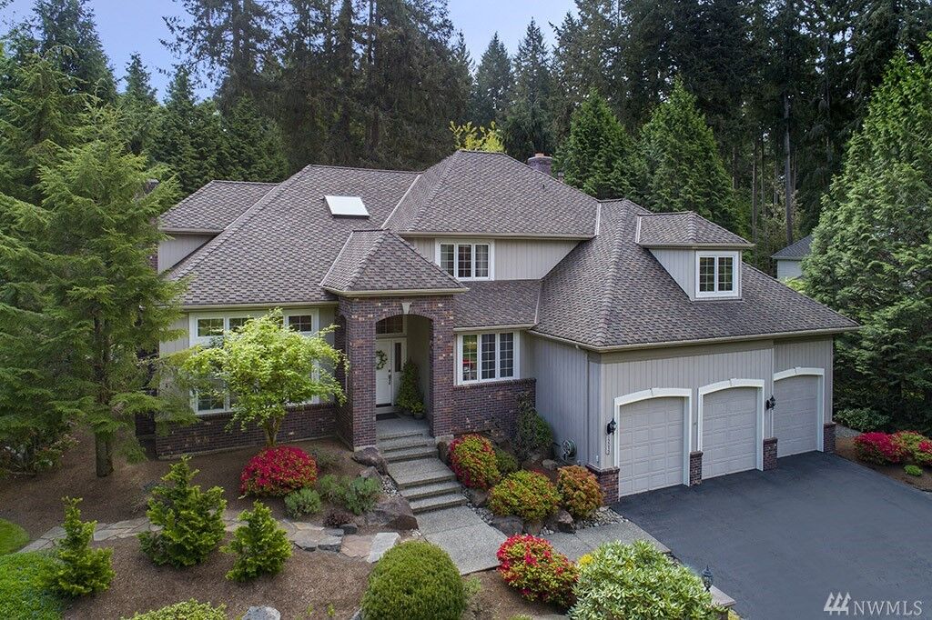 Property Photo:  12032 198th Ct NE  WA 98077 