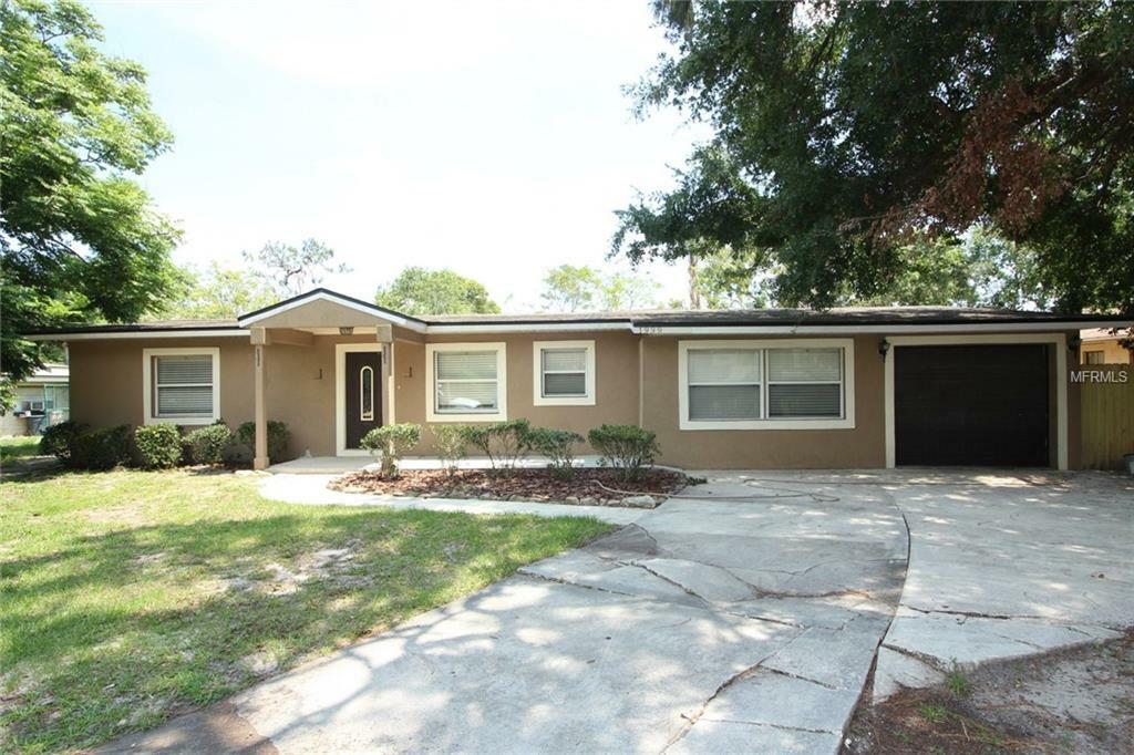 Property Photo:  1999 Twin Lake Drive  FL 34734 