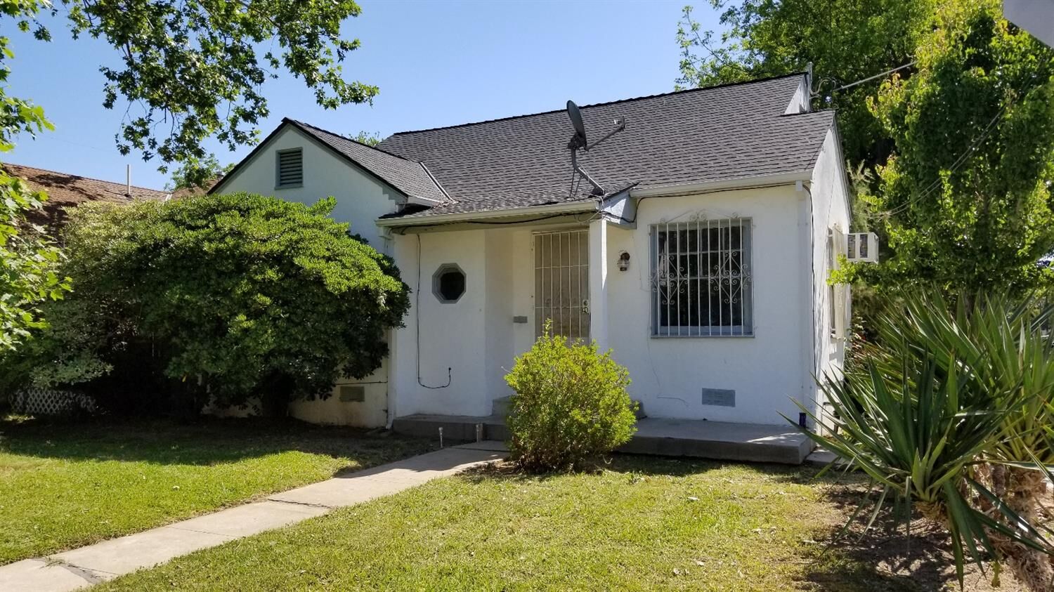 Property Photo: 3733 42nd Street CA 95820