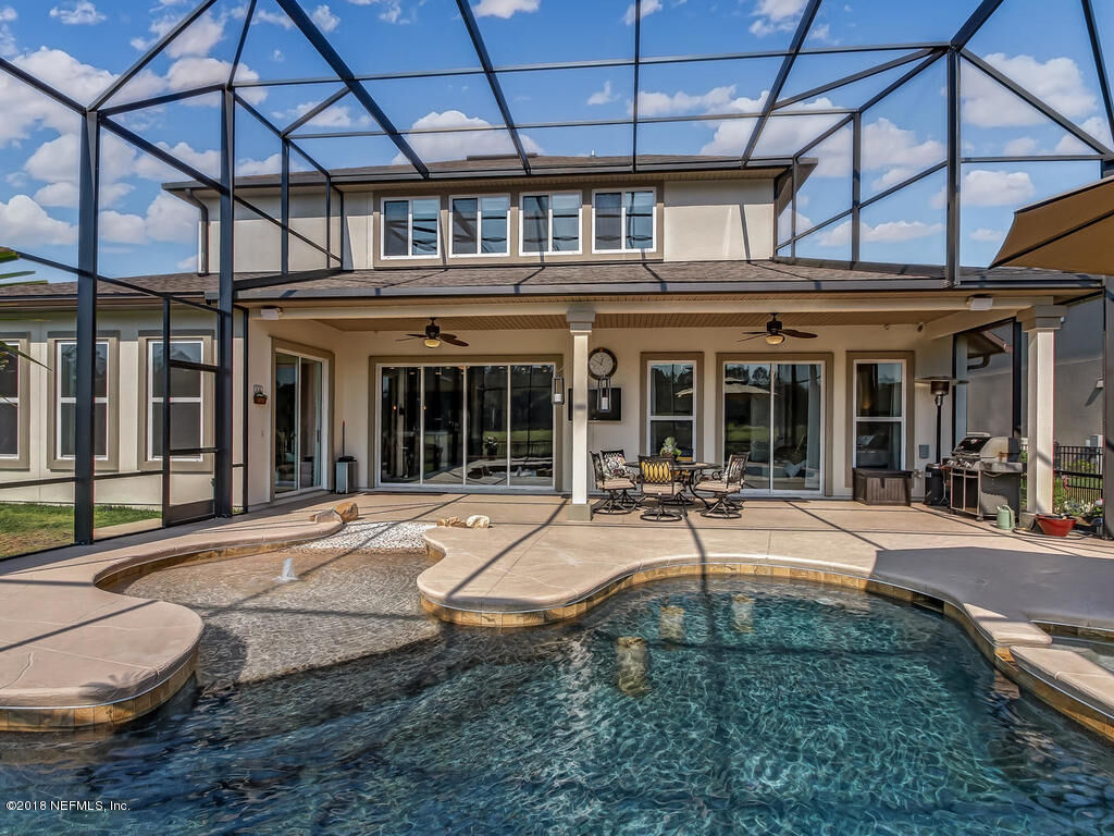 Property Photo: 1195 Autumn Pines Drive FL 32065