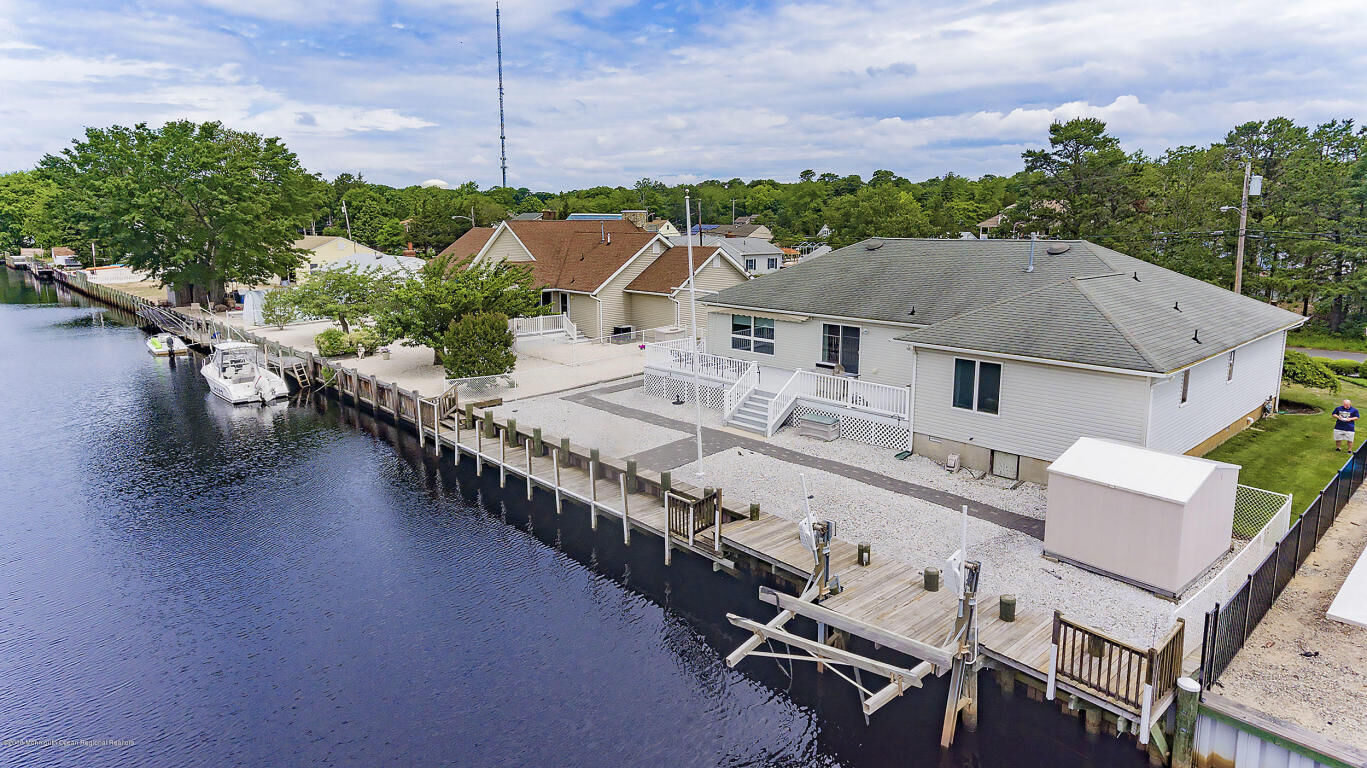 Property Photo:  74 Cedar Run Road  NJ 08721 