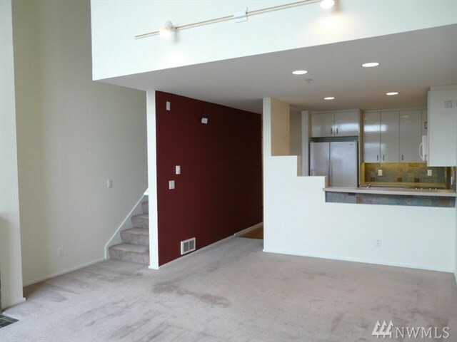 Property Photo:  1 Broadway 306  WA 98402 