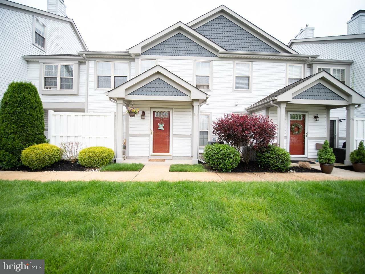 Property Photo:  318 Steeplechase Court  NJ 08096 