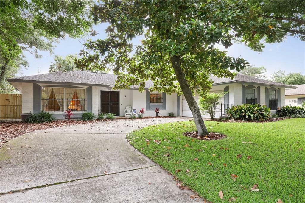 Property Photo: 165 Post And Rail Road FL 32750