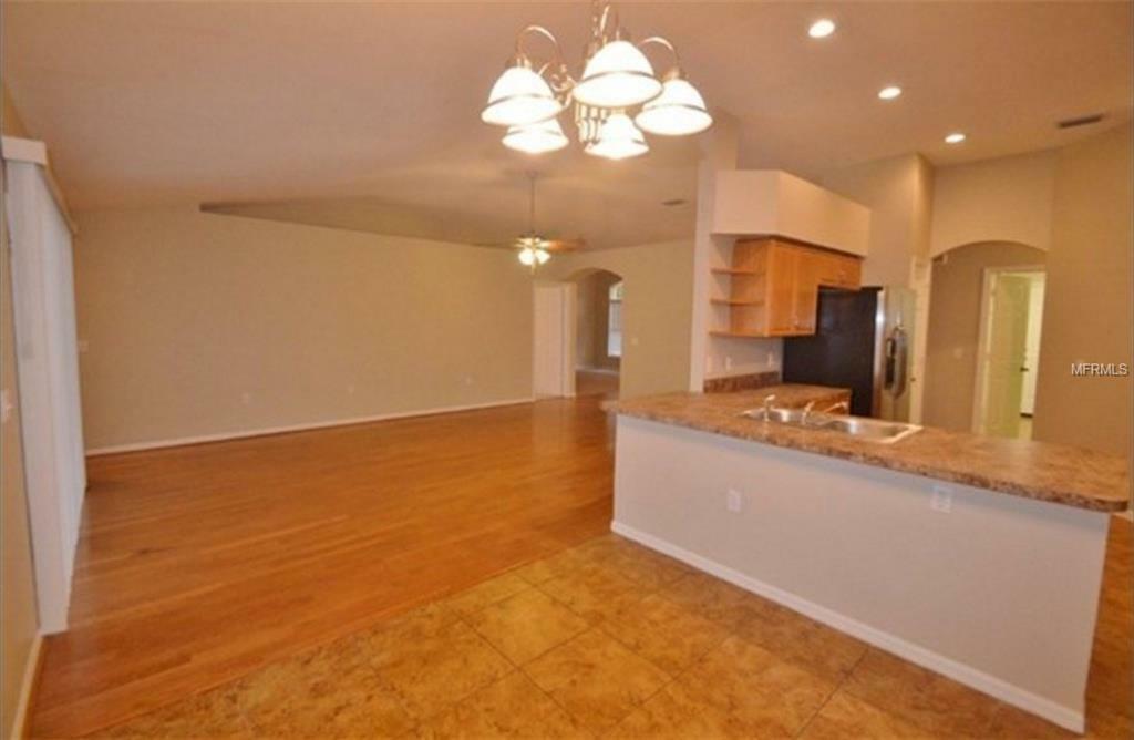 Property Photo: 4622 Daventry Place FL 33594
