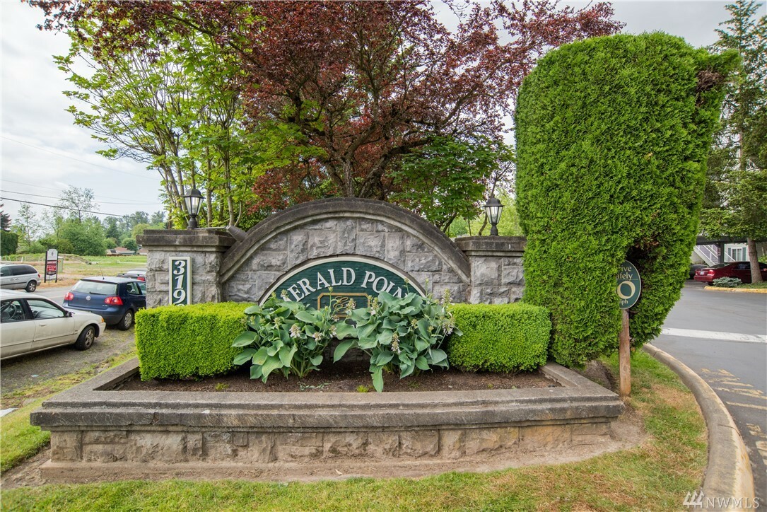 Property Photo: 31900 104th Ave SE C104 WA 98092