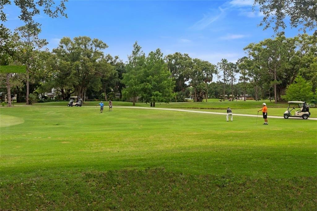 Property Photo: 351 Niblick Way FL 32804