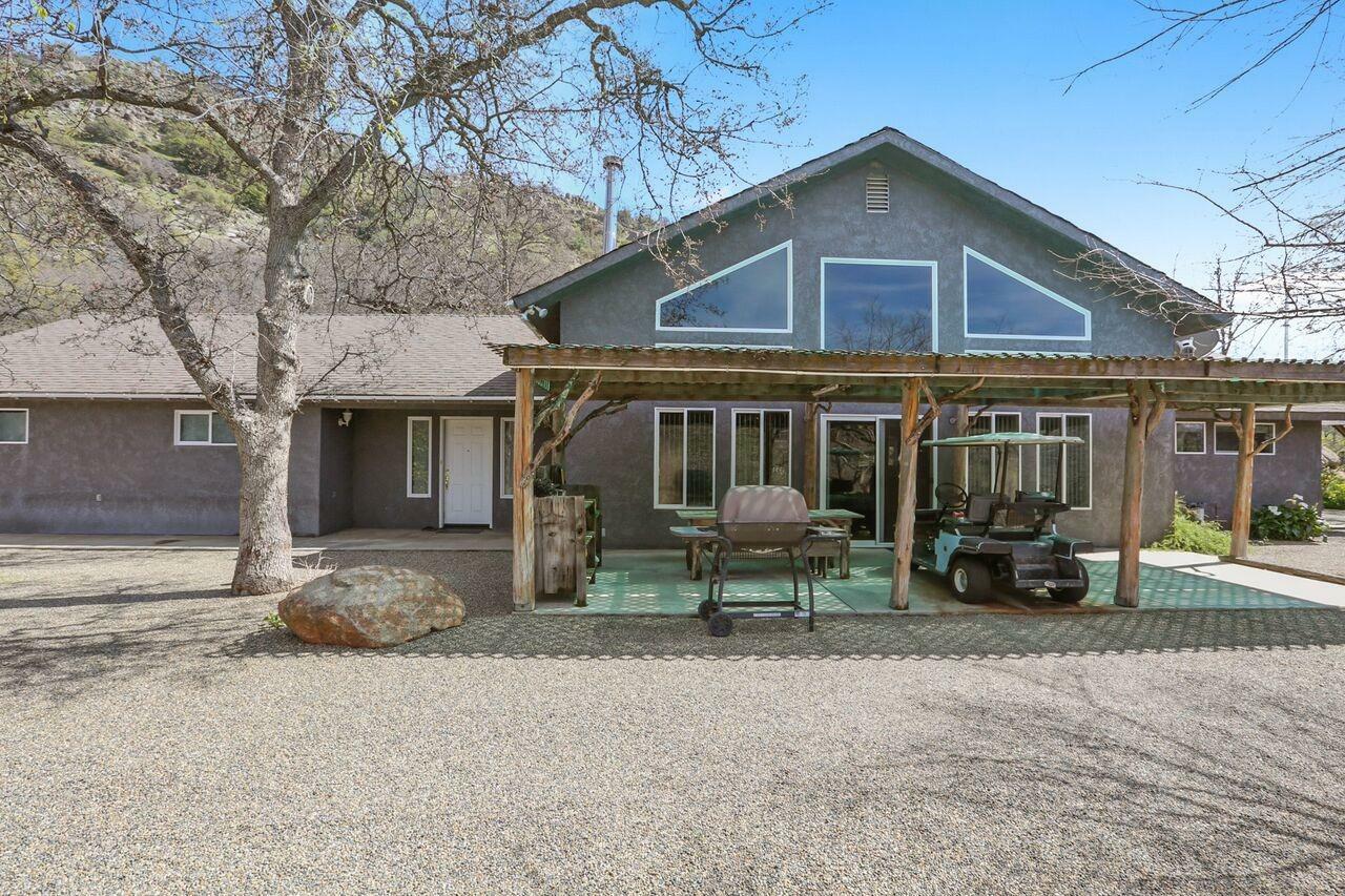 Property Photo:  34929 Sand Creek Road  CA 93675 