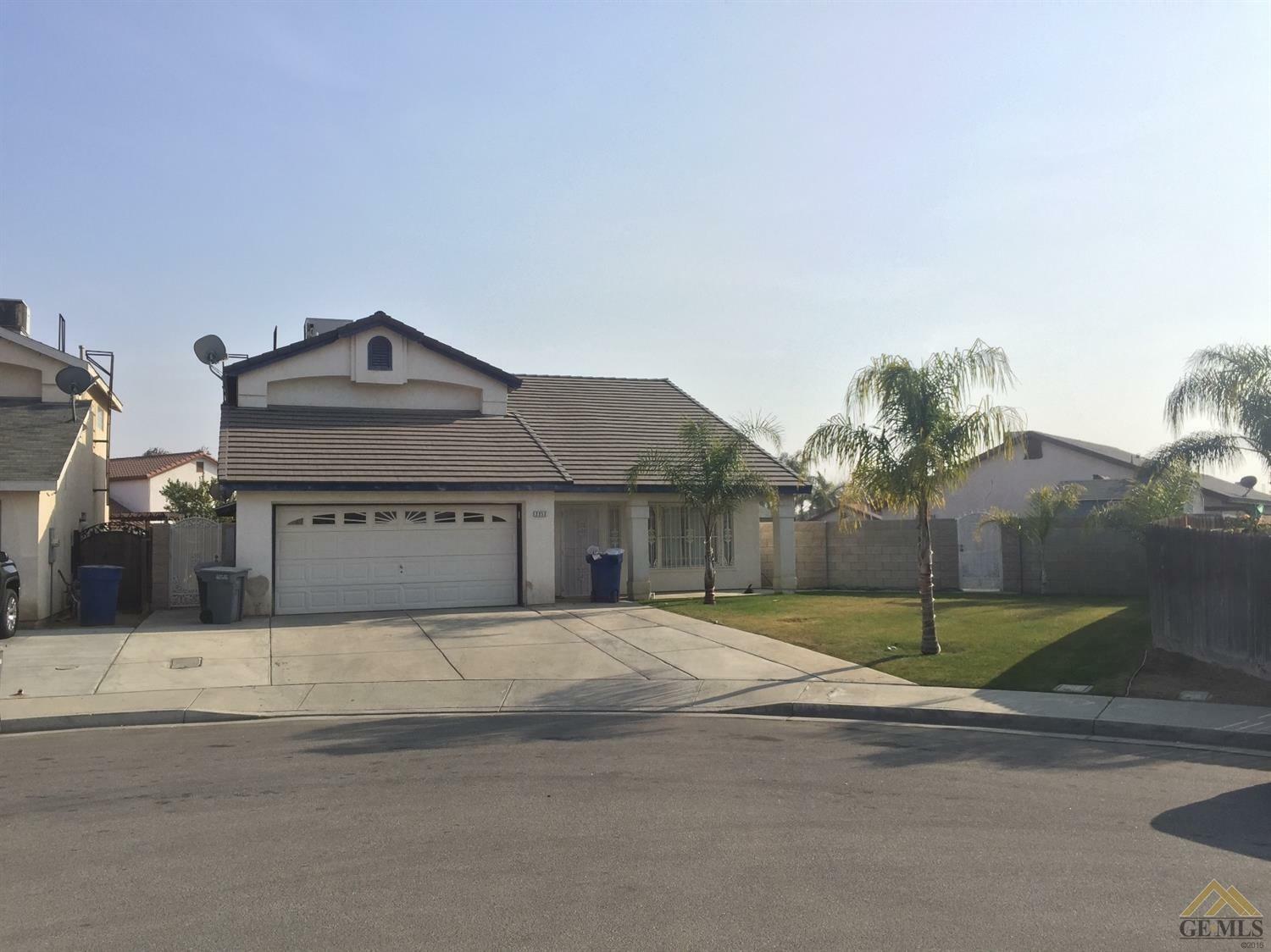 2252 White Oak Drive  Delano CA 93215 photo