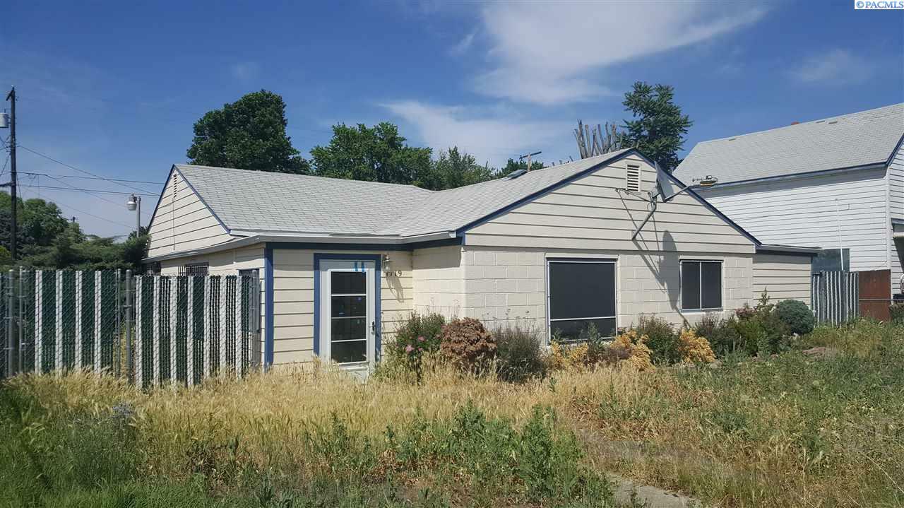 Property Photo:  1719 W Clark Street  WA 99301 