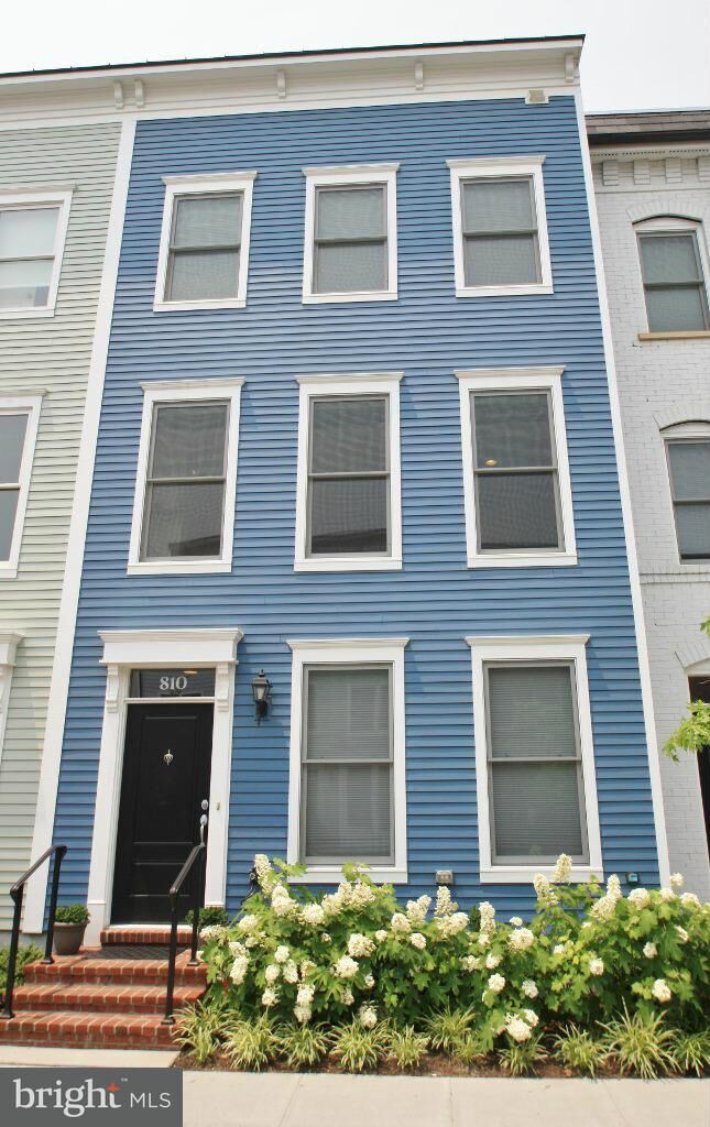 Property Photo:  810 Alfred Street  VA 22314 