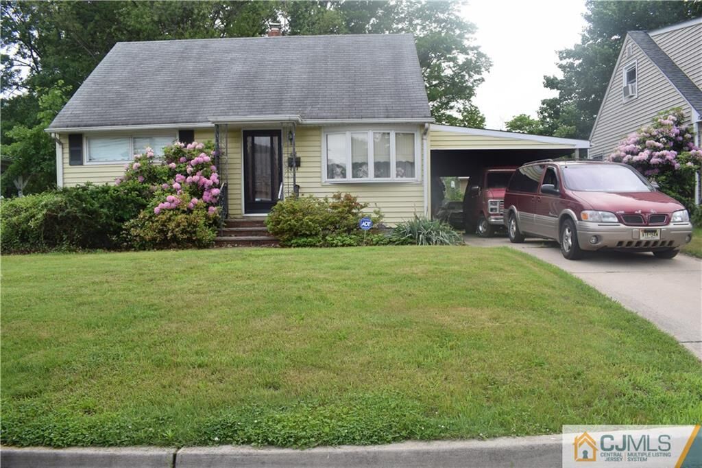 Property Photo:  42 Morgan Drive  NJ 08817 
