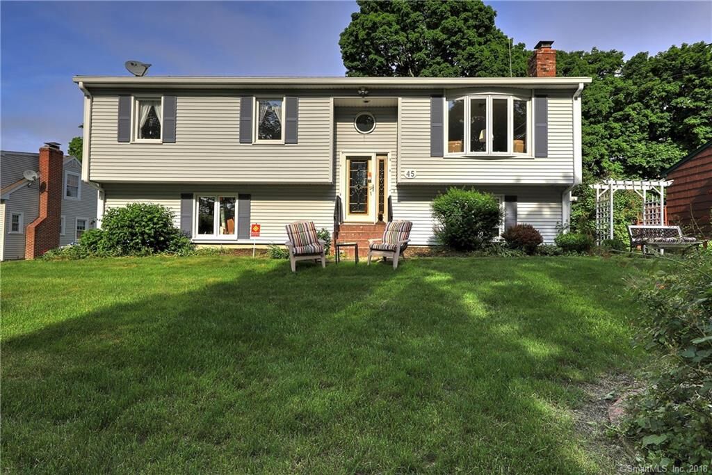 Property Photo:  45 Riverside Drive  CT 06461 