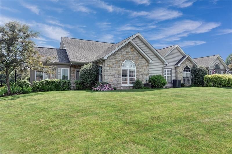 Property Photo:  1705 Heather Heights Dr  PA 15046 