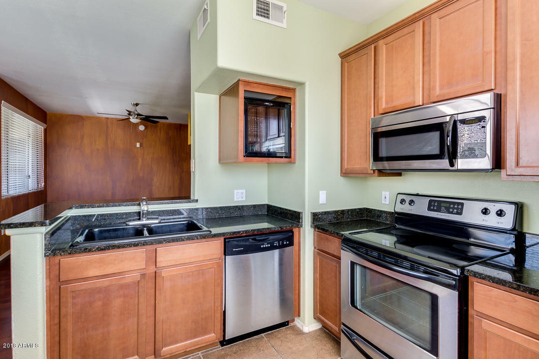 Property Photo:  3302 N 7th Street 338  AZ 85014 