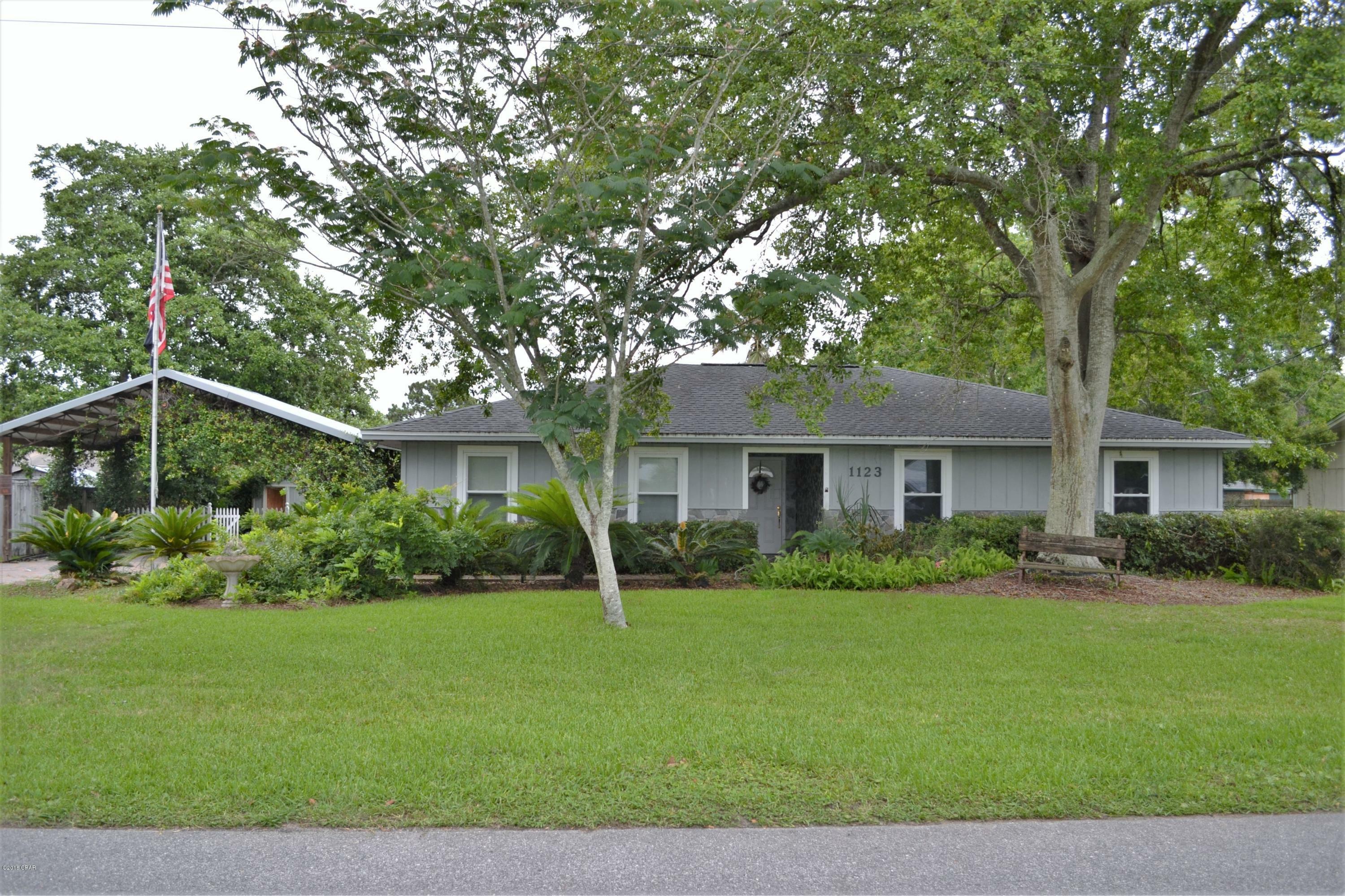 Property Photo: 1123 S Kimbrel Avenue FL 32404