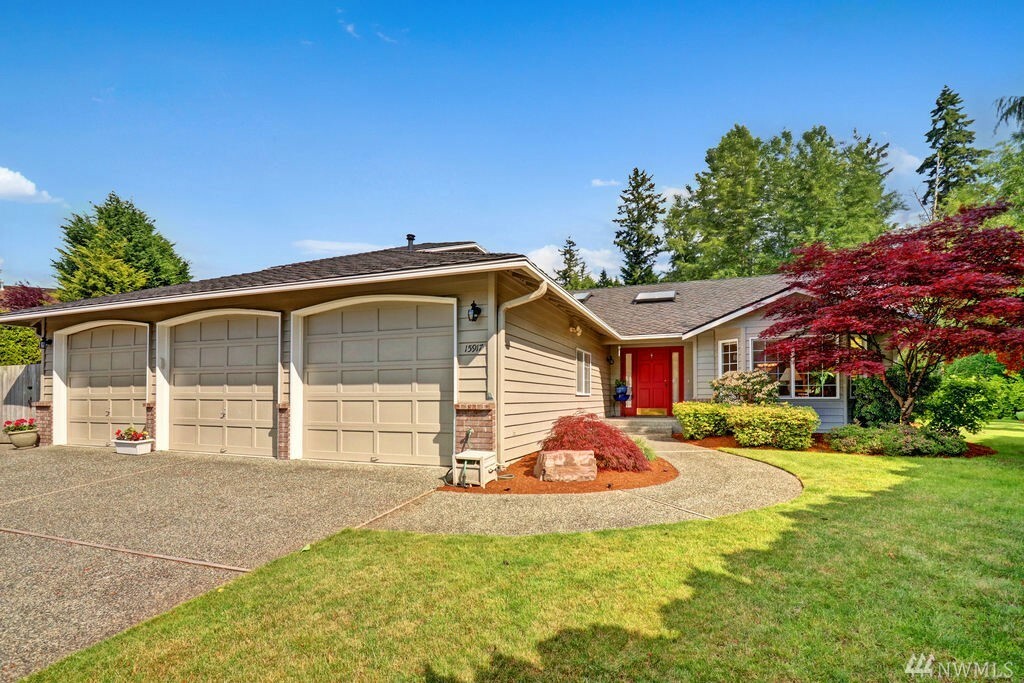 Property Photo: 15917 67th Dr SE WA 98296