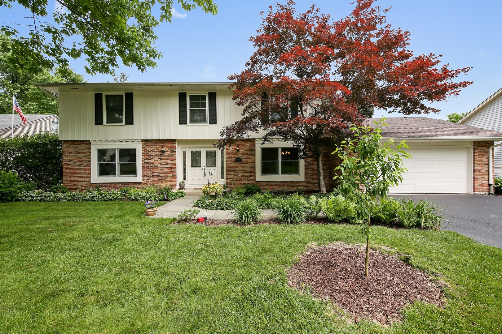Property Photo:  1410 Golden Bell Court  IL 60515 