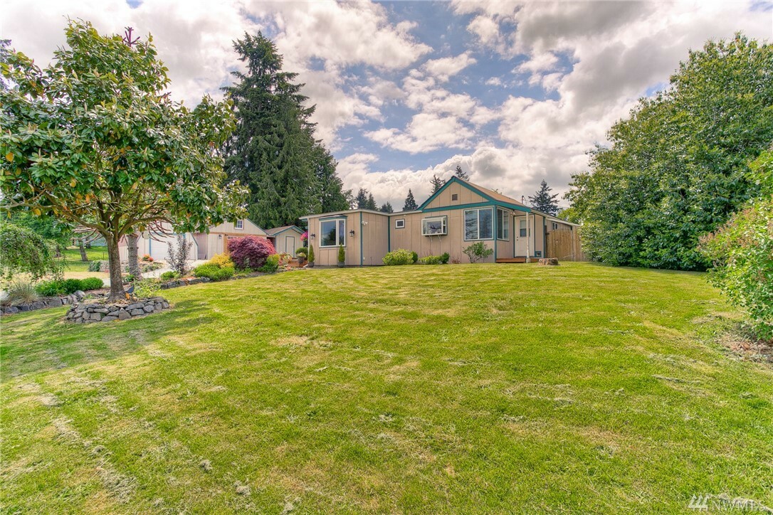 Property Photo: 4329 122nd Ave E WA 98372