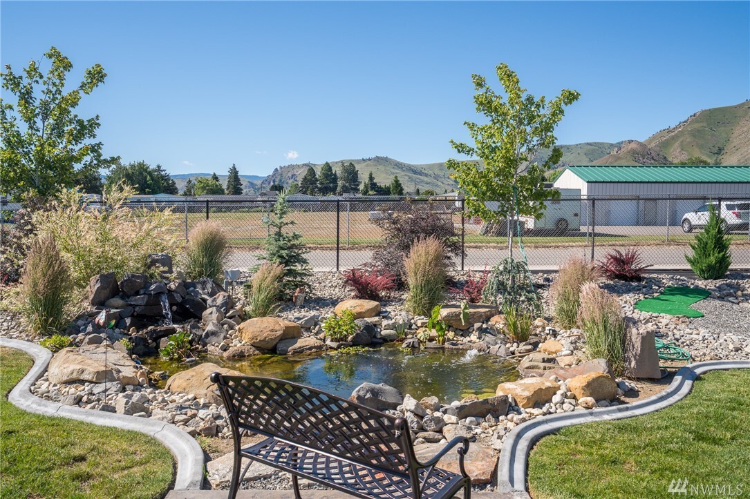 Property Photo:  1740 Central Ave C  WA 98801 