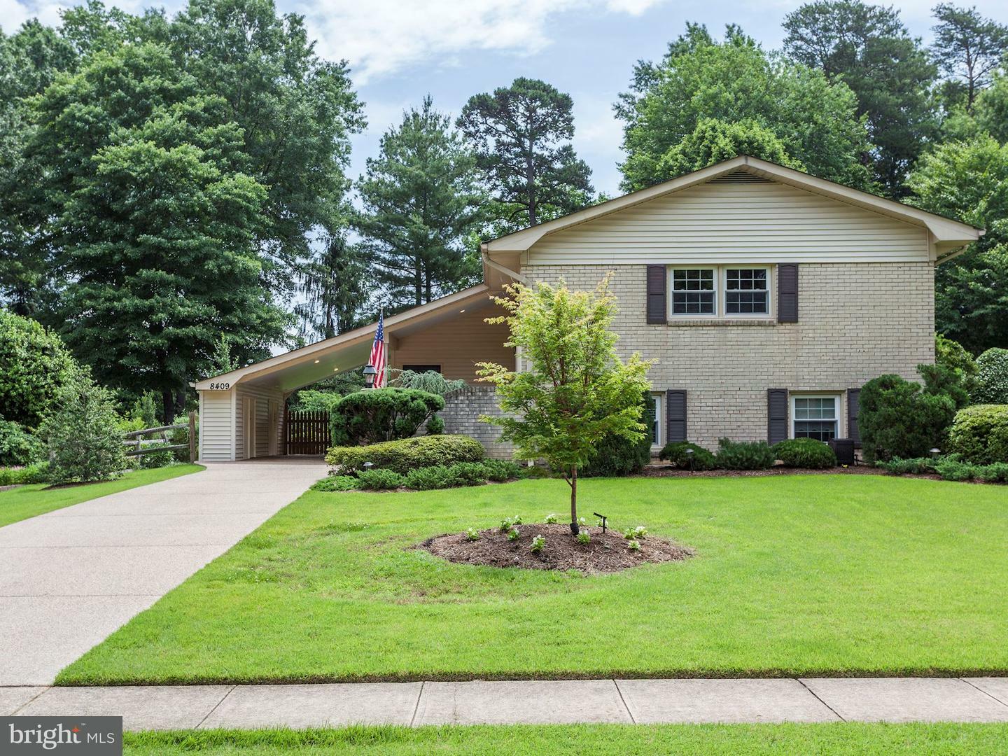 Property Photo:  8409 Camden Street  VA 22308 