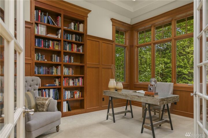 Property Photo:  23849 NE 61st St  WA 98053 