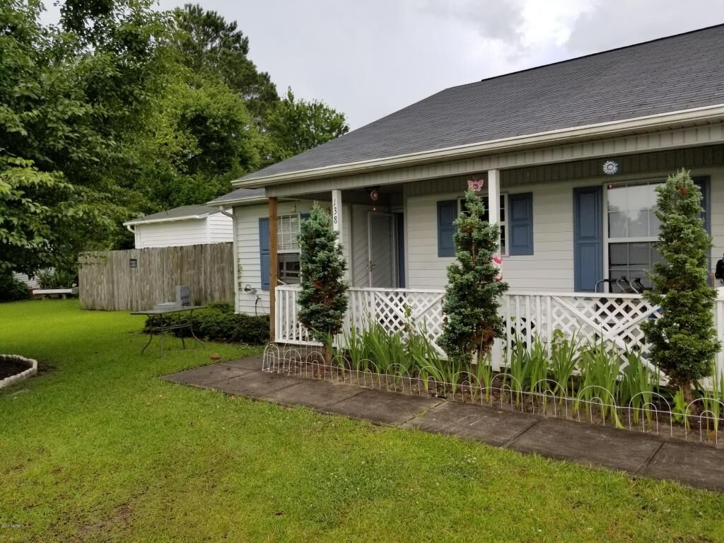 Property Photo:  138 Leslie Lane  NC 28532 