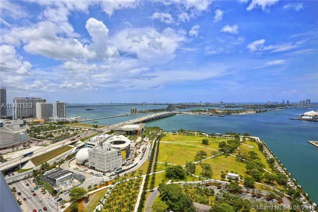 Property Photo:  900 Biscayne Blvd 3204  FL 33132 