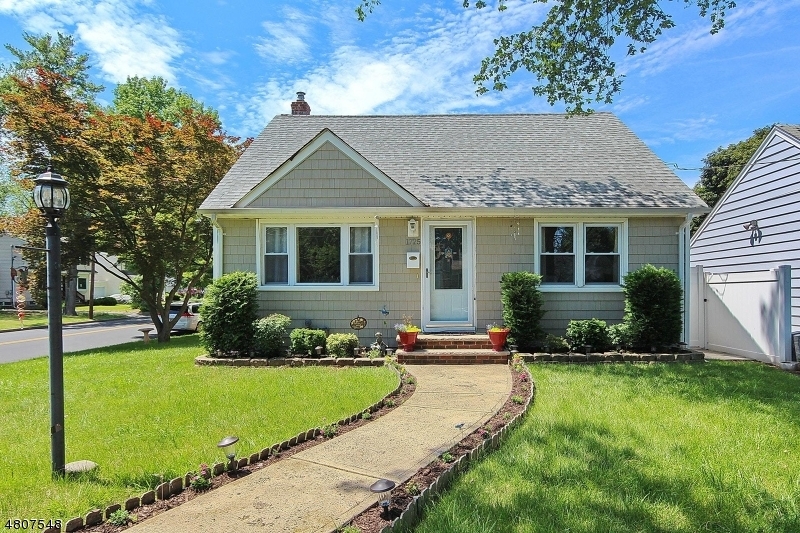 Property Photo: 1725 Mountain Ave NJ 07076