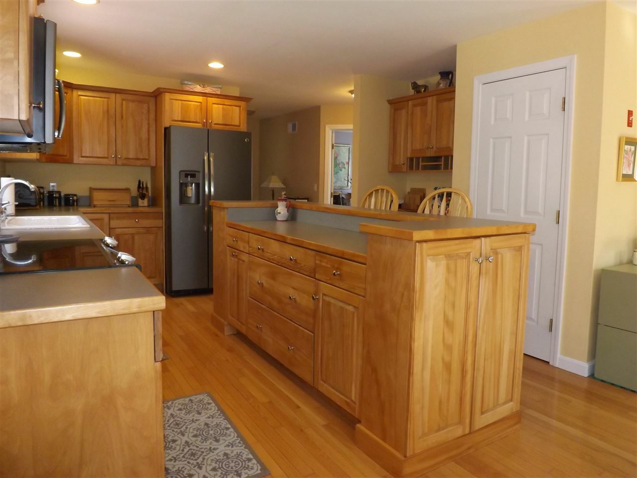 Property Photo: 18 Winslow Drive NH 03857