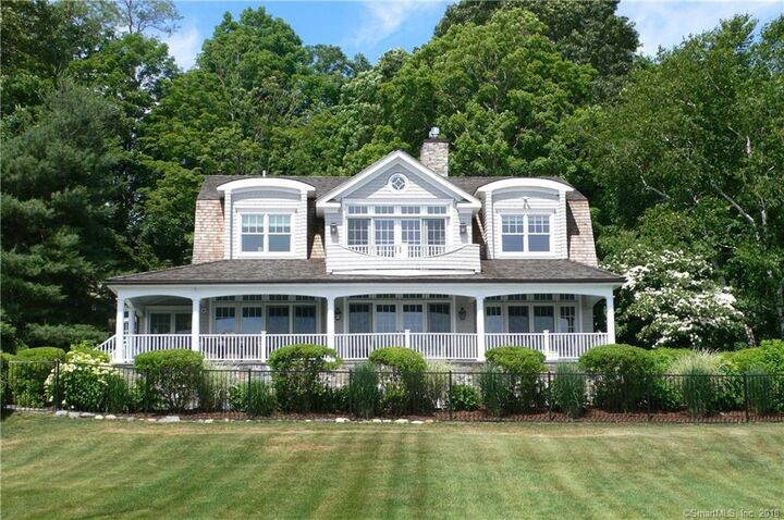 159 River Road  Essex CT 06426 photo
