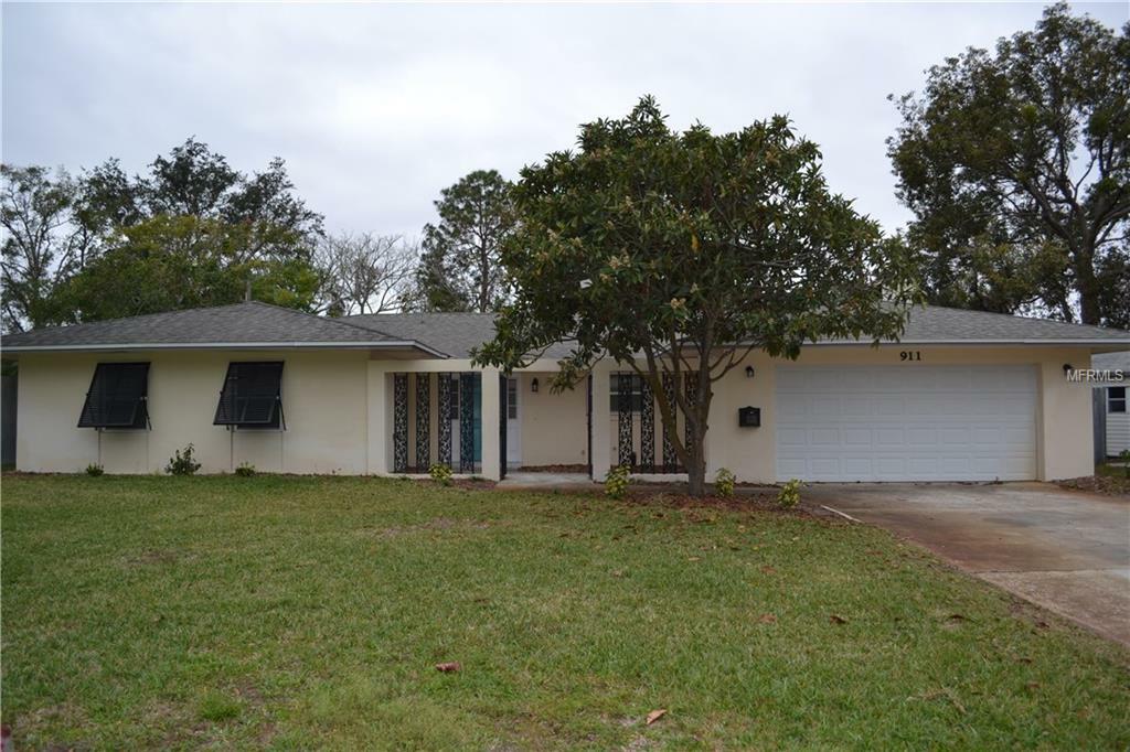 Property Photo:  911 McGregor Way  FL 32751 