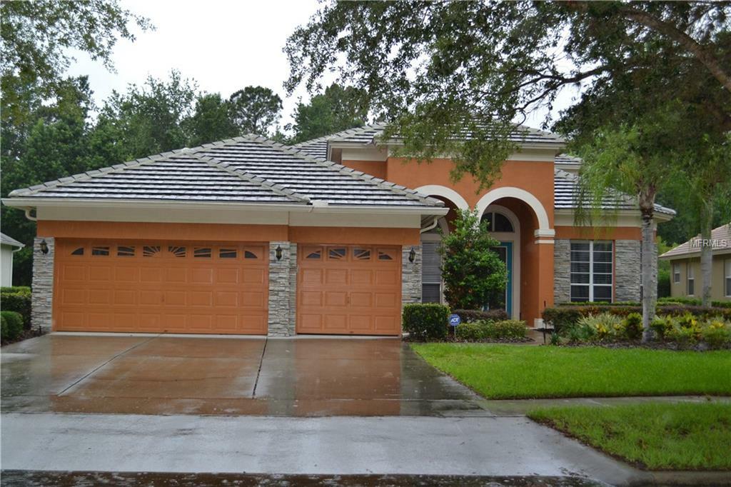 Property Photo:  5582 Whispering Woods Point  FL 32771 