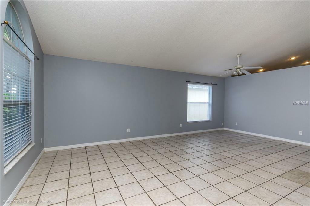 Property Photo:  4142 Shadow Creek Circle  FL 32765 