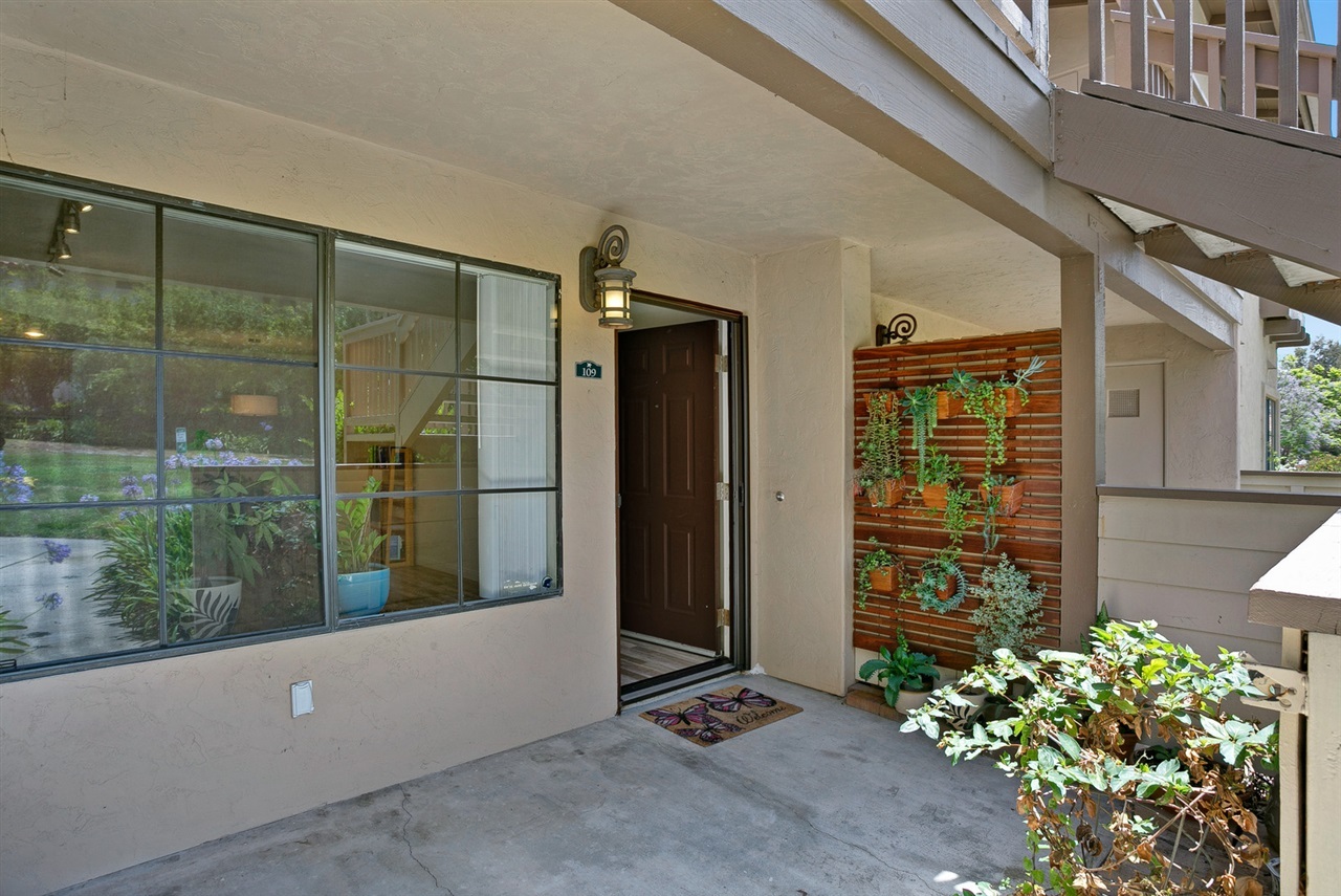 Property Photo:  12695 Camino Mira Del Mar 109  CA 92130 