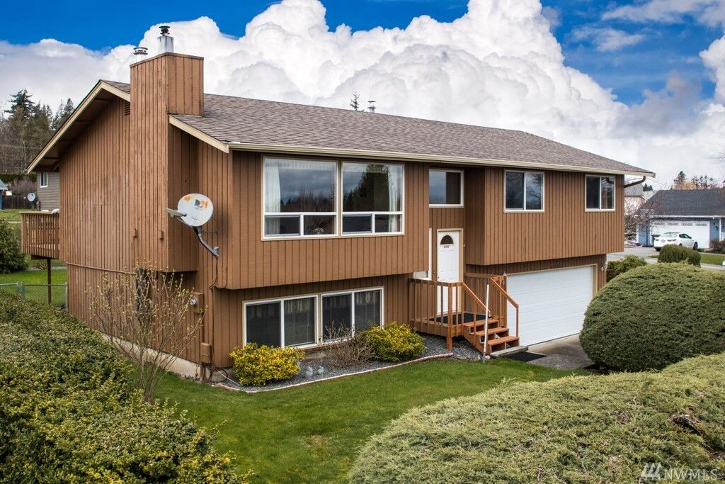 Property Photo: 6087 Summit View Place WA 98248