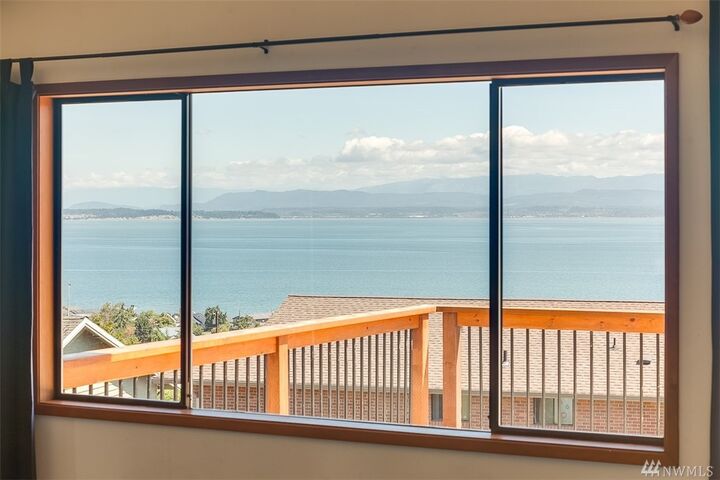 Property Photo:  1497 Thompson Dr  WA 98282 