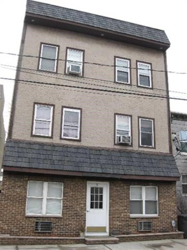 Property Photo:  9 Grand St 2B  NJ 07086 