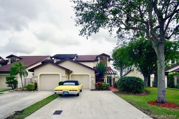 Property Photo:  10241 SW 137th Ct 10241  FL 33186 