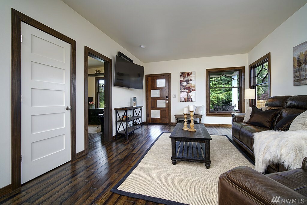 Property Photo:  751 N 70th St  WA 98103 