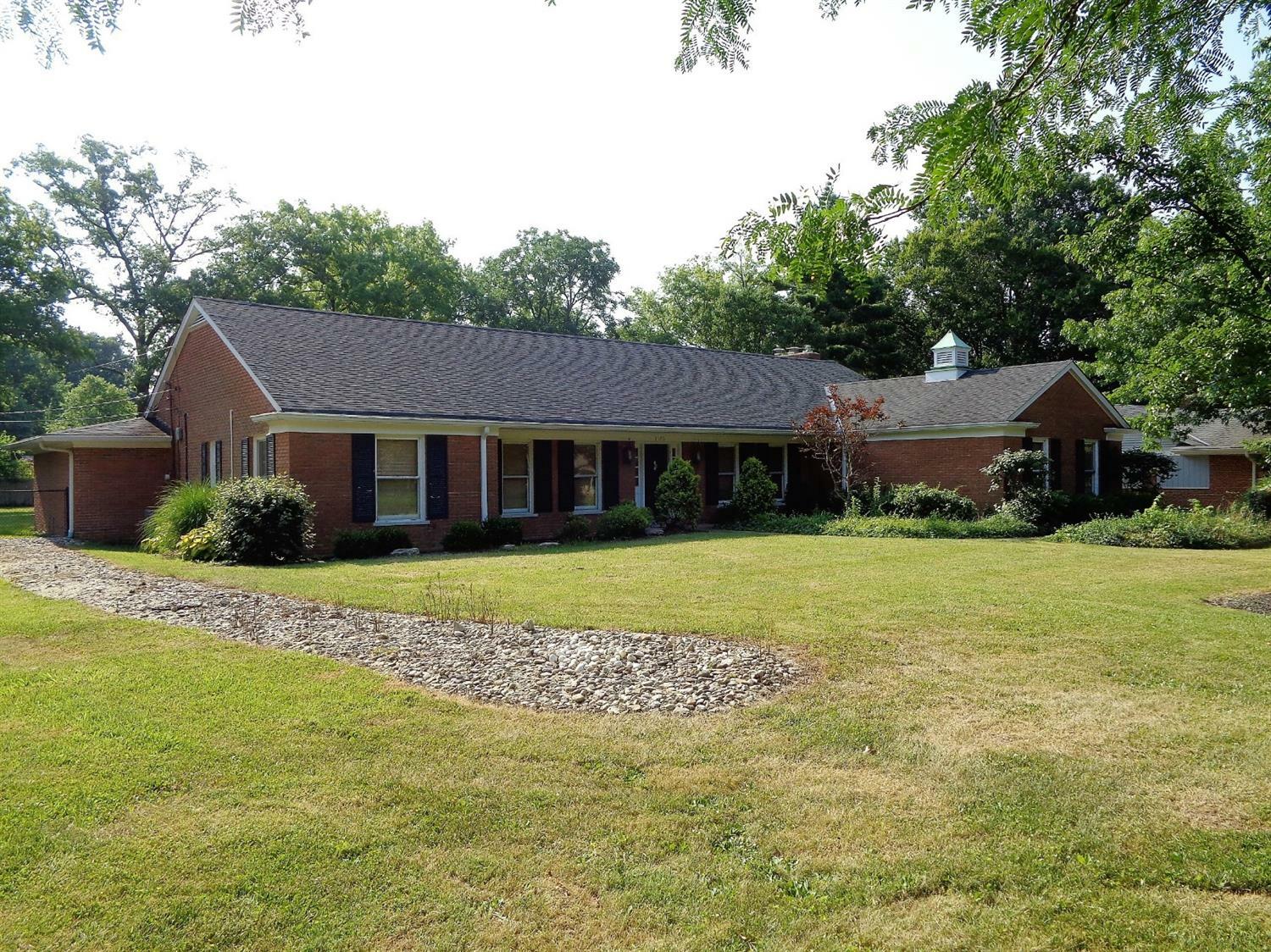 Property Photo: 7676 Greenfarms Drive OH 45224