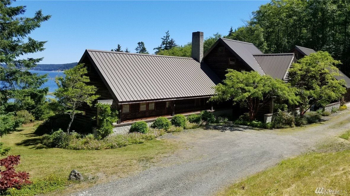 Property Photo:  141 Bachelor Rd  WA 98382 