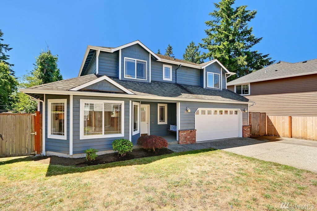 Property Photo:  1533 NE 171st St  WA 98155 