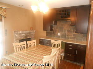 Property Photo:  9 Kim Court 9  NJ 08527 