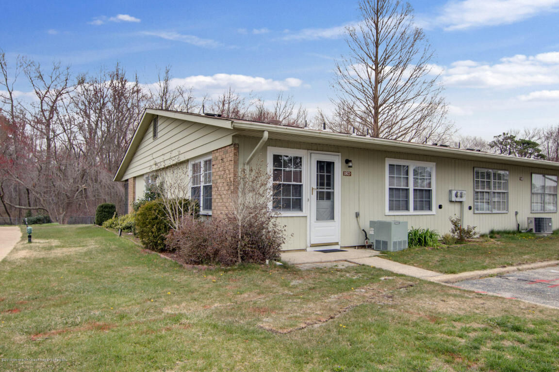Property Photo: 18D Yorkshire Court NJ 08759