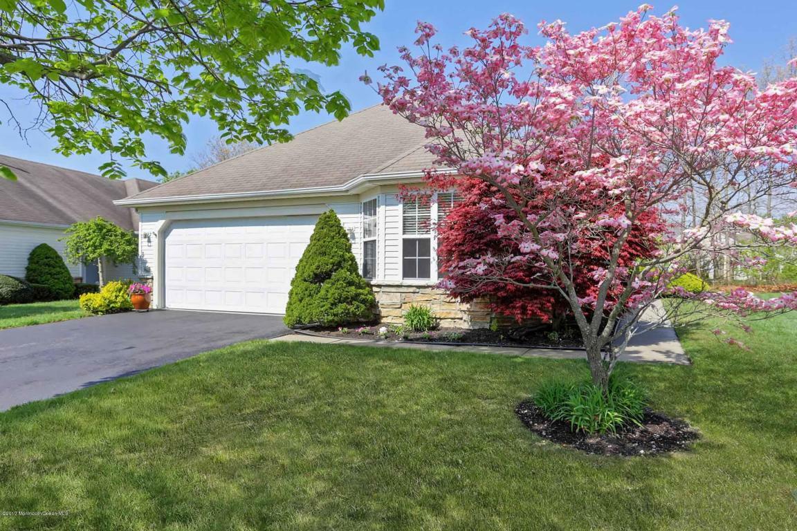 Property Photo:  4 Pine Hollow Lane  NJ 08701 