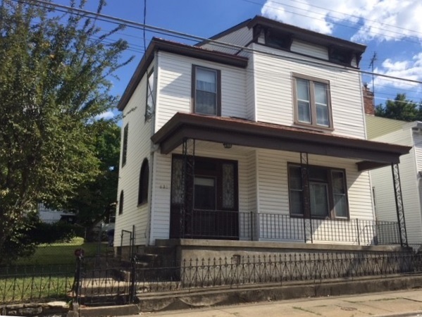 Property Photo:  621-623 W 12th Street  KY 41011 