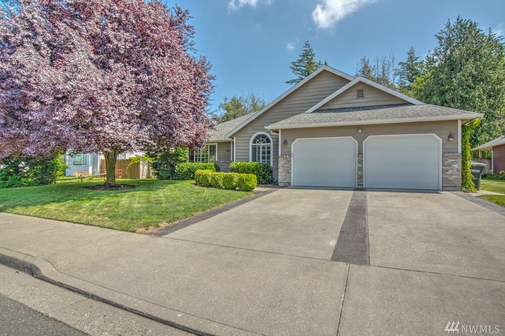 Property Photo:  1800 Eastwood Wy  WA 98264 